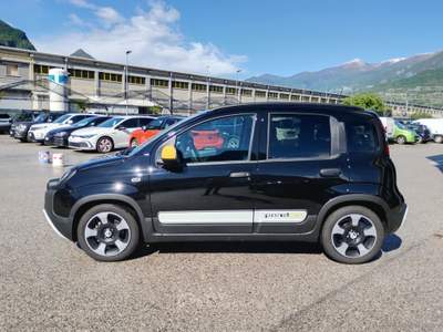 Fiat Panda Panda 1.0 FireFly Hybrid 70CV Pandina Cross VARI COLORI Blu/Azzurro usata Scurelle