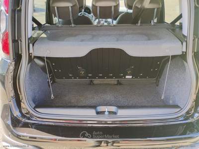 Fiat Panda Panda 1.0 FireFly Hybrid 70CV Pandina Cross VARI COLORI Blu/Azzurro usata Scurelle