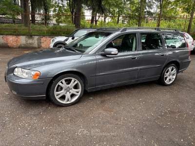 Volvo V70/XC70 V70 2.4 D 20V (163CV) cat Sport usata Bologna