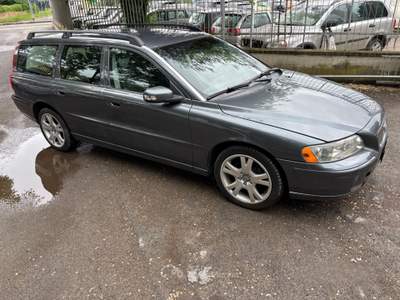 Volvo V70/XC70 V70 2.4 D 20V (163CV) cat Sport usata Bologna