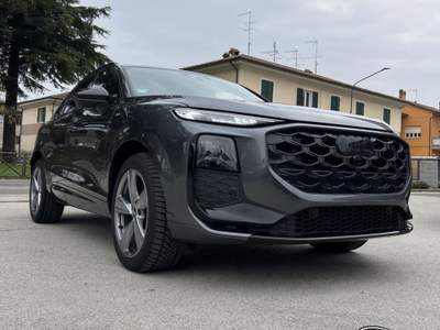 Audi Q3 TDI 110 kW S tronic S Line MOD NUOVO PROMO Grigio usata Sant'Angelo in vado