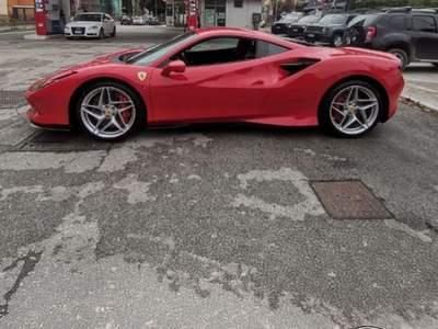 Ferrari F8 Tributo Rosso usata Sant'Angelo in vado