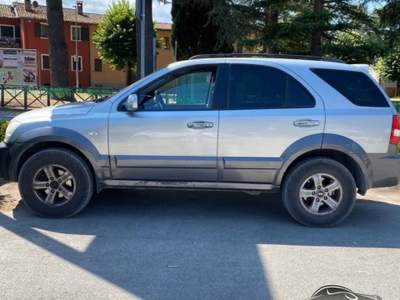 Kia Sorento 2.5 16V CRDI 4WD Argento usata Sant'Angelo in vado