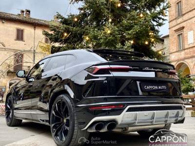 Lamborghini Urus 4.0 V8 aut. AWD 650 CV Total Black Nero usata Sant'Angelo in vado