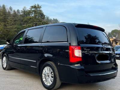 Lancia Voyager 2.8 Turbodiesel 7 POSTI Nero usata Sant'Angelo in vado