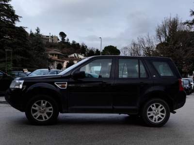 Land Rover Freelander 2.2 TD4 S.W. SE Nero usata Sant'Angelo in vado