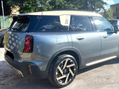 MINI Countryman D Favoured PROMO Verde usata Sant'Angelo in vado