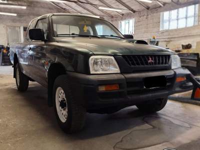 Mitsubishi L200 2.5 TDI 4WD AUTOCARRO distrib fatta Verde usata Sant'Angelo in vado