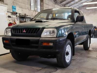 Mitsubishi L200 2.5 TDI 4WD AUTOCARRO distrib fatta Verde usata Sant'Angelo in vado