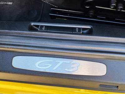 Porsche 911 4.0 GT3 Giallo usata Sant'Angelo in vado