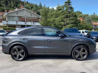 Porsche Cayenne Coupé 3.0 V6- Distribuzione e tagliando cambio Grigio usata Sant'Angelo in vado