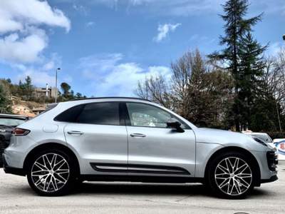 Porsche Macan 2.0 T Argento usata Sant'Angelo in vado