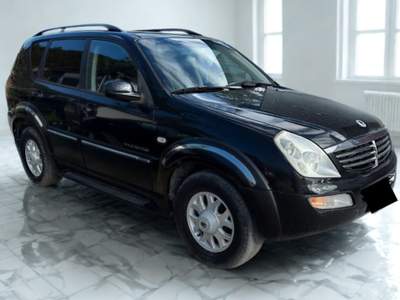 SsangYong Rexton 2.7 XDi cat Nero usata Sant'Angelo in vado