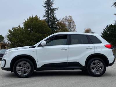 Suzuki Vitara 1.6 DDiS 2WD Bianco usata Sant'Angelo in vado