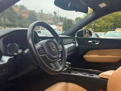 Volvo XC60 D4 AWD Nero usata Sant'Angelo in vado