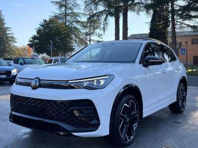 Volkswagen Tiguan RLine 2.0 TDI DSG 4MOTION - PROMO Bianco usata Sant'Angelo in vado