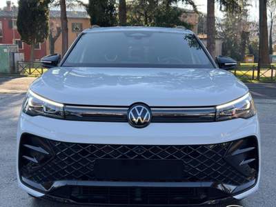 Volkswagen Tiguan RLine 2.0 TDI DSG 4MOTION - PROMO Bianco usata Sant'Angelo in vado