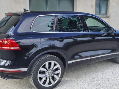Volkswagen Touareg 3.0 TDI V6 tiptronic BlueMotion Technology Nero usata Sant'Angelo in vado