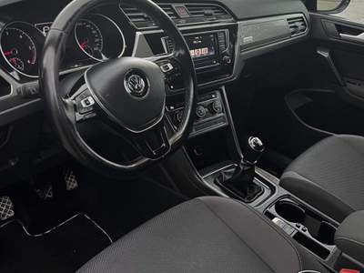 Volkswagen Touran 1.6 TDI 115 CV 7 POSTI Nero usata Sant'Angelo in vado