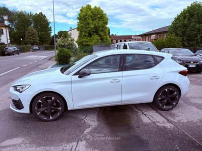 Cupra Leon 2.0 TDI 150 CV DSG Bianco usata Stra