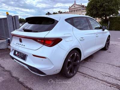 Cupra Leon 2.0 TDI 150 CV DSG Bianco usata Stra