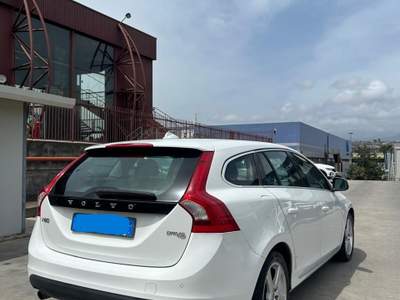 Volvo V60 VETTURA SEMPRE TAGLIANDATA GOMMATA NO PERMUTE Bianco usata CATANIA
