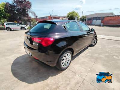 Alfa Romeo Giulietta 1.6 jtdm Business 120cv usata Asti