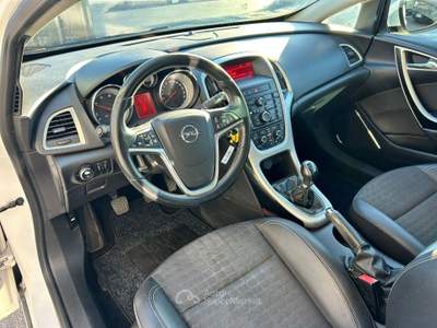 Opel Astra 1.7 cdti ecotec Cosmo s&amp;s 130cv Bianco usata Chieri