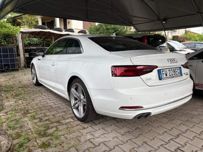 Audi A5 40 2.0 tdi Sport quattro 190cv s-tronic Bianco usata Cento