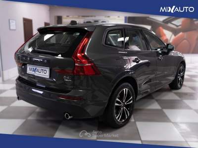 Volvo XC60 2.0 D4 Inscription Geartronic Grigio usata Latina