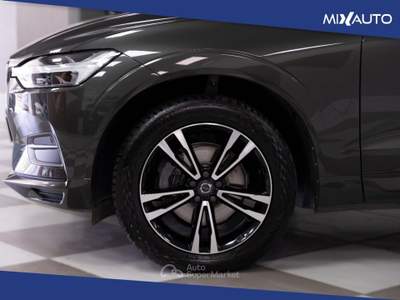 Volvo XC60 2.0 D4 Inscription Geartronic Grigio usata Latina