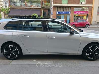 Opel Astra 1.2 t Edition s&amp;s 110cv (PROMO) Grigio usata Milano