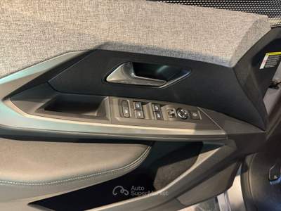 Peugeot 3008 3008 1.2 hybrid GT Exclusive 145cv e-dcs6 Grigio usata Genova