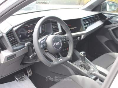 Audi A1 30 1.0 tfsi Identity Contrast 116cv s tronic Giallo usata Trebaseleghe