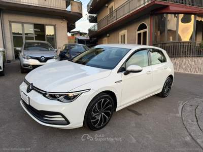 Volkswagen Golf Golf 2.0 TDI DSG SCR Style Bianco usata SANTA MARIA NUOVA