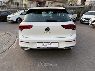 Volkswagen Golf Golf 2.0 TDI DSG SCR Style Bianco usata SANTA MARIA NUOVA