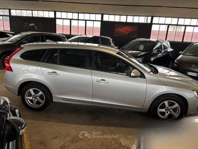 Volvo V60 1.6 84kw 115cv Momentum NEOPATENTATO usata Sommacampagna