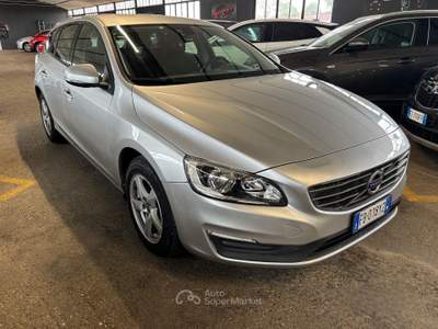 Volvo V60 1.6 84kw 115cv Momentum NEOPATENTATO usata Sommacampagna