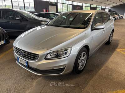 Volvo V60 1.6 84kw 115cv Momentum NEOPATENTATO usata Sommacampagna