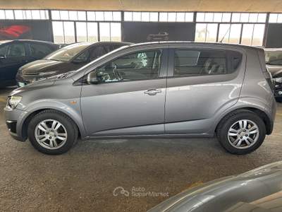 Chevrolet Aveo 86CV 5 porte LTZ NEOPATENTATO usata Sommacampagna