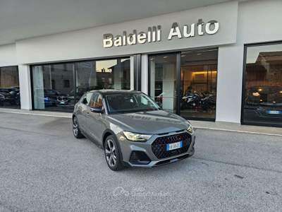 Audi A1 A1 allstreet 30 1.0 tfsi Identity Contrast 116cv Grigio usata Gubbio
