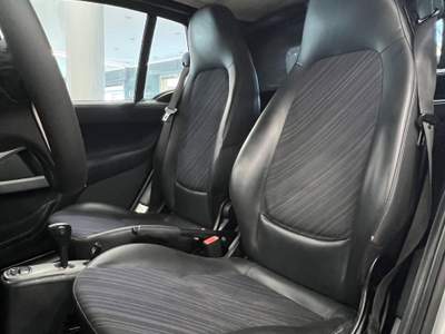 Smart ForTwo 62 kW cabrio passion Bianco usata Rosarno