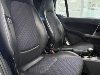 Smart ForTwo 62 kW cabrio passion Bianco usata Rosarno