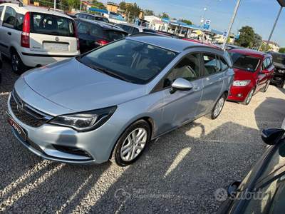 Opel Astra Start&Stop Sports Tourer usata Pieve di Cento
