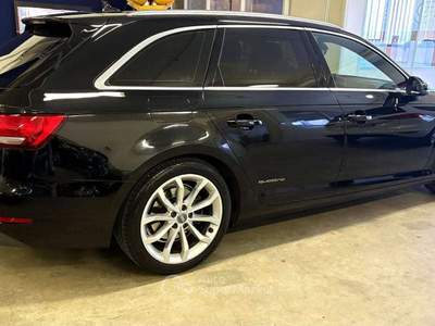 Audi A4 Avant 40 2.0 TDI quattro S line 190cv s-tronic Nero usata Trento