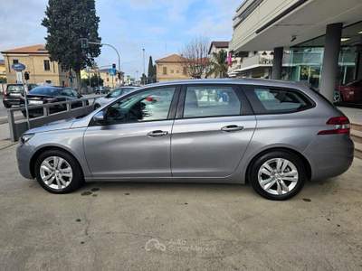 Peugeot 308 EAT6 SW Business usata Tortoreto