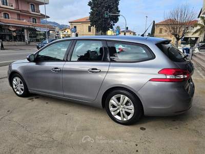Peugeot 308 EAT6 SW Business usata Tortoreto