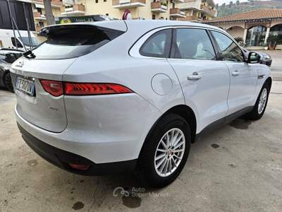 Jaguar F-Pace AWD aut. Pure usata Tortoreto