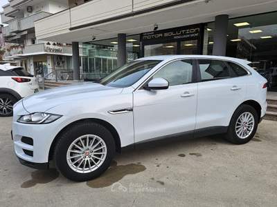 Jaguar F-Pace AWD aut. Pure usata Tortoreto