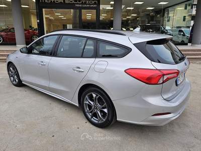 Ford Focus EcoBlue 150 CV automatico SW ST-Lin usata Tortoreto